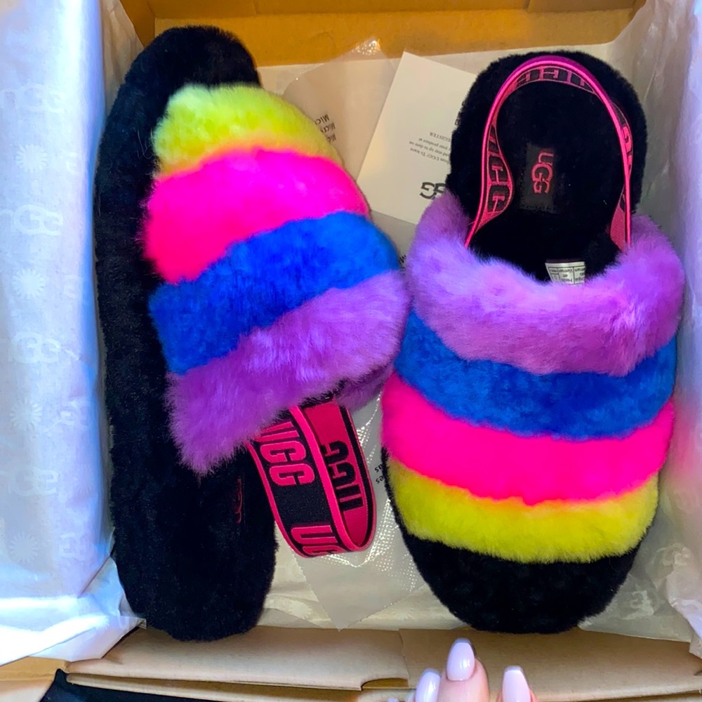 UGG β’ Genuine Shearling Fluff Yeah Slide Black/ Taffy Pink Multi - Picture 11 of 11